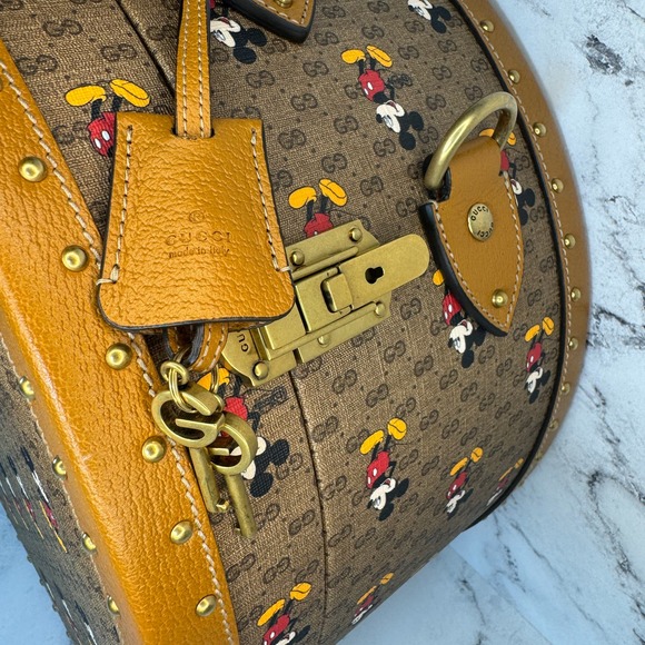 Gucci Disney Hat Box Mickey Mouse GG monogram travel trunk bag Luggage Rare - Picture 7 of 16